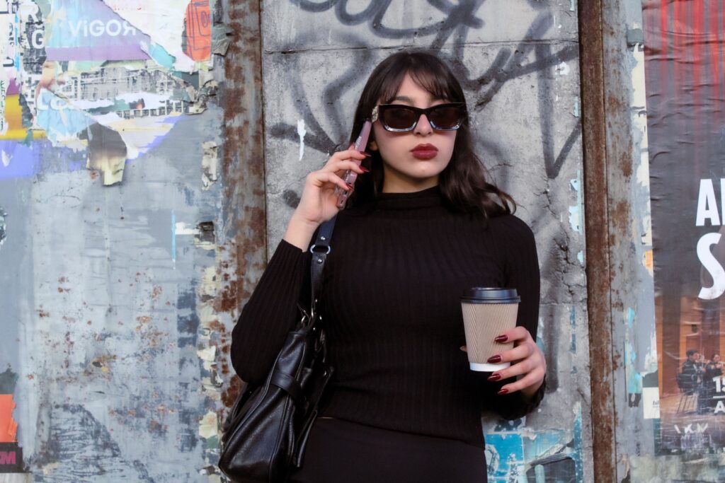 Anne Hathaway's Style with AI