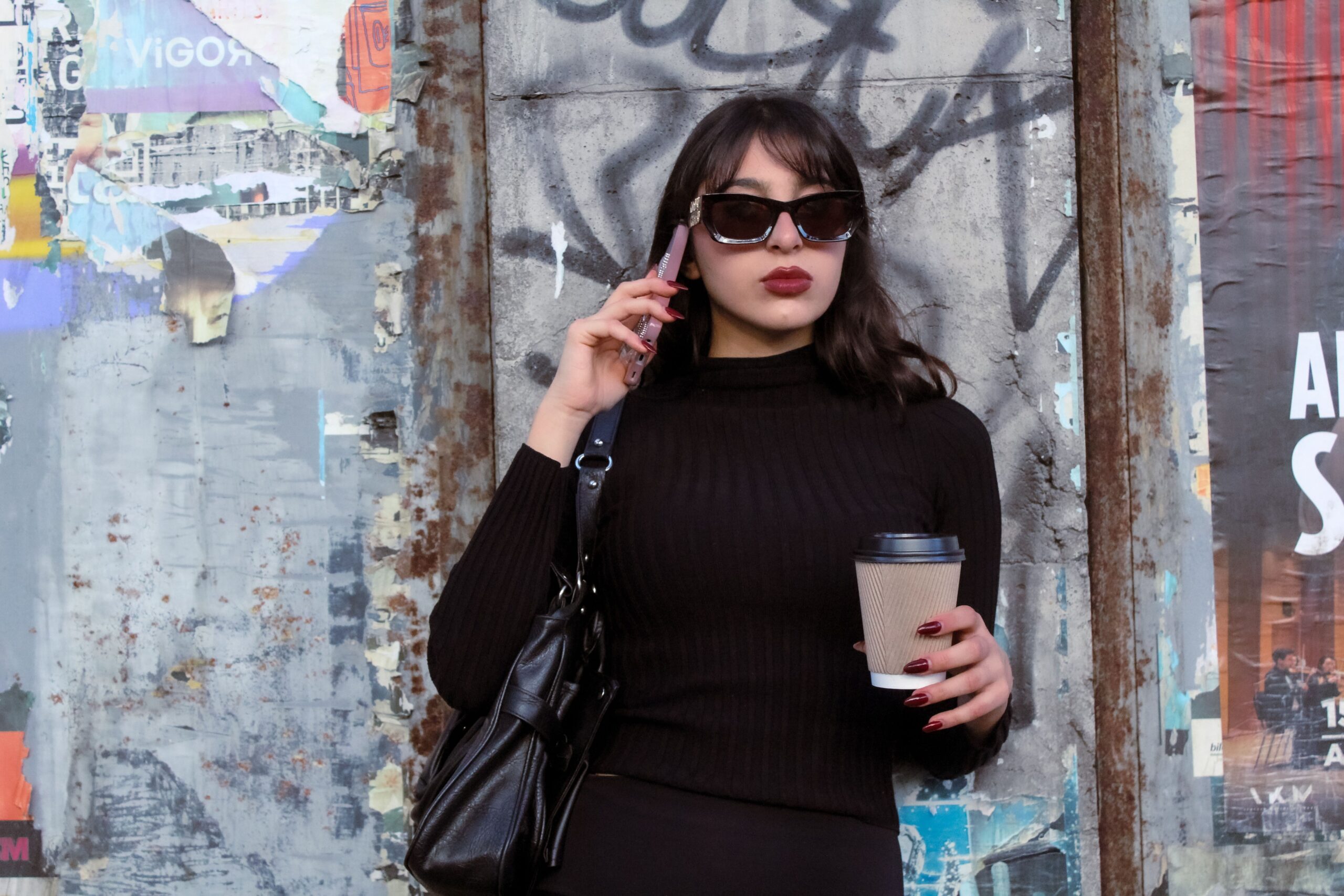 Anne Hathaway's Style with AI