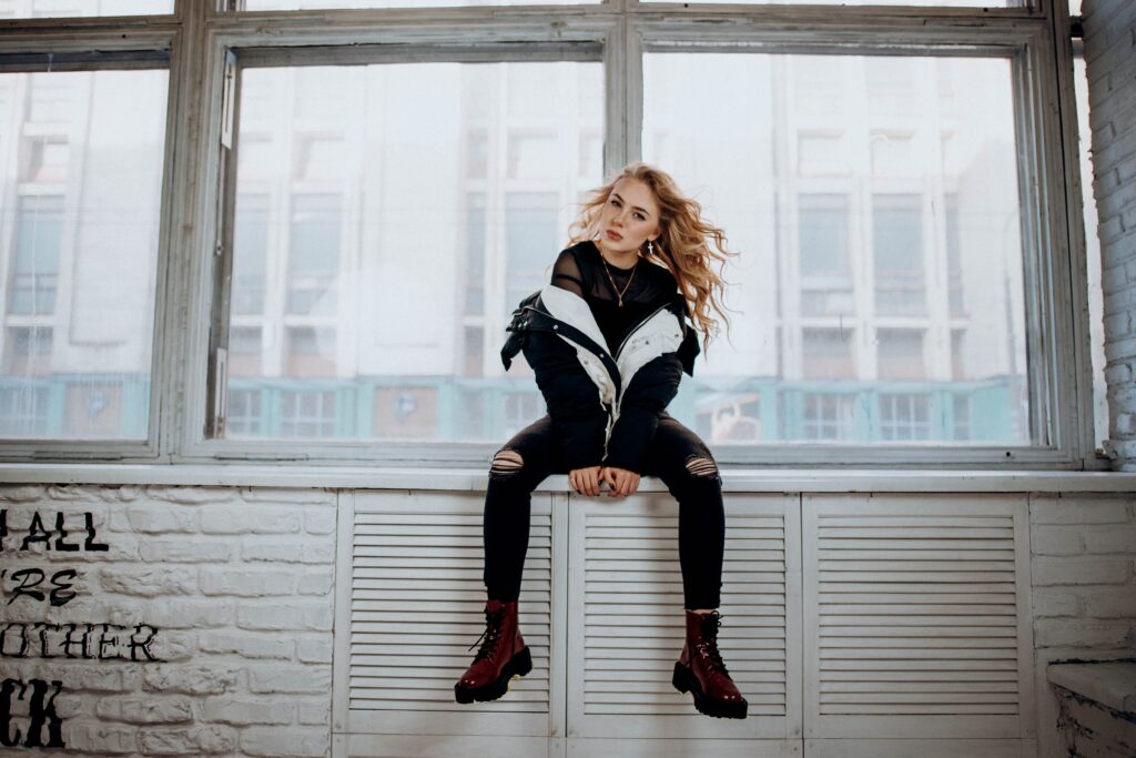 Sabrina Carpenter's Style with AI