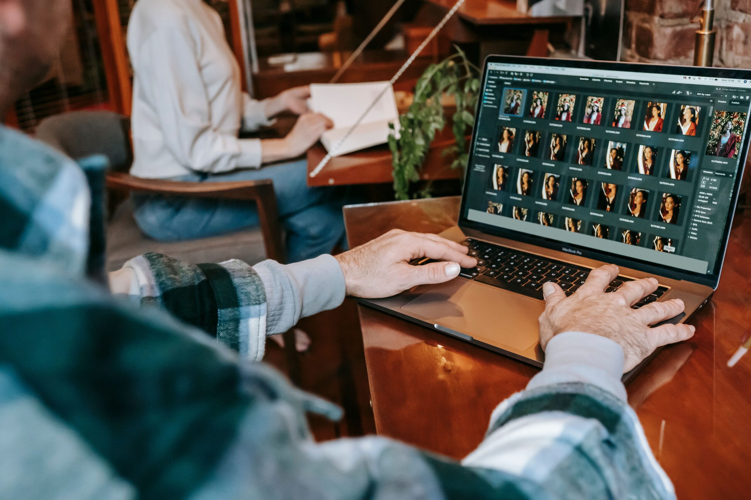 Best AI Apps for Turning a Photo Into Text